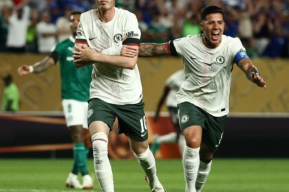 mundial:-chelsea-derrota-palmeiras-por-2-a-1-e-faz-semifinal-com-flu