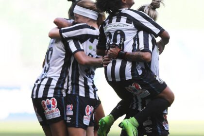 santos,-atletico-mg-e-botafogo-voltam-a-elite-do-brasileirao-feminino