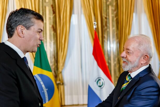 lula-e-santiago-pena-conversam-sobre-caso-de-espionagem-da-abin