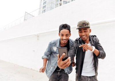 no-brasil,-meninos-negros-sonham-em-ser-influenciadores-digitais.-por-que?