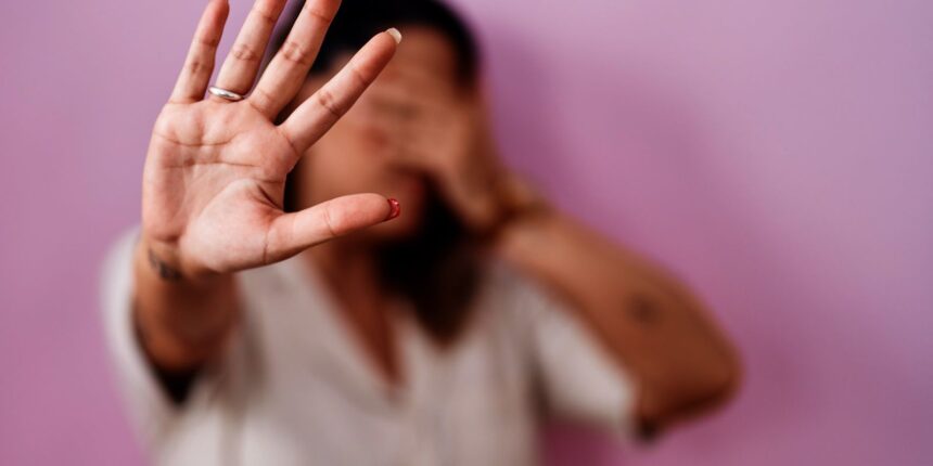 camara-proibe-aproximacao-de-agressor-com-consentimento-da-vitima