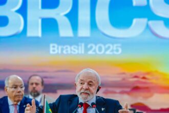 adiar-reforma-na-onu-torna-mundo-mais-perigoso,-diz-lula-no-brics 