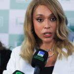 erika-hilton-pede-ao-stf-bloqueio-das-contas-de-eduardo-bolsonaro