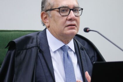 para-ministro-do-stf,-brasil-vive-capitulo-de-resistencia-democratica