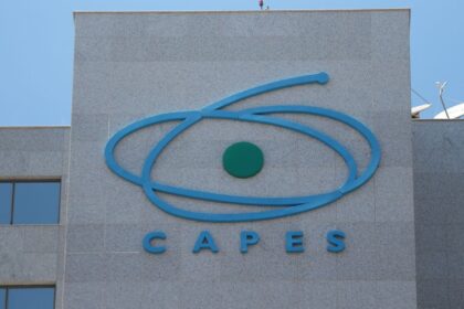 capes:-96-brasileiros-desistiram-de-doutorado-sanduiche-nos-eua
