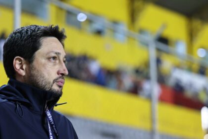 adaptacao-a-altitude-refletira-no-desempenho-da-selecao,-diz-elias