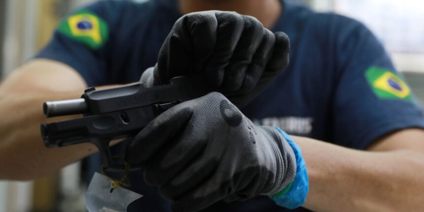 mpf-questiona-na-justica-plano-para-fiscalizacao-de-armas-de-cacs