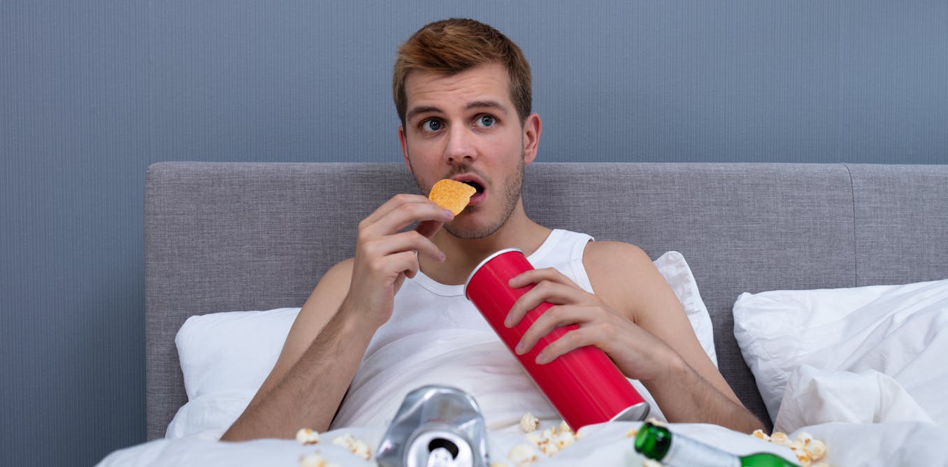 com-que-frequencia-voce-deve-lavar-a-roupa-de-cama?-uma-microbiologista-explica