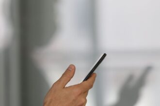 policia-do-rio-inicia-segunda-fase-de-devolucao-de-celulares-roubados