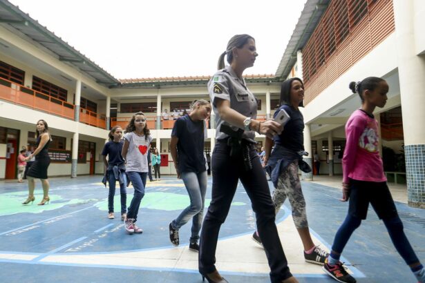 estudantes-se-articulam-contra-o-modelo-civico-militar-em-minas-gerais