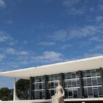 moraes-abre-apuracao-sobre-insider-trading-antes-de-tarifaco-de-trump