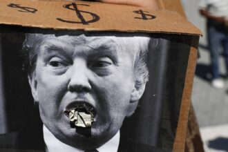 analise:-as-consequencias-do-tarifaco-na-economia-politica-das-americas-e-da-europa