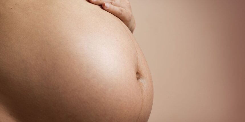 pesquisa-brasileira-detecta-plastico-em-placentas-e-cordoes-umbilicais