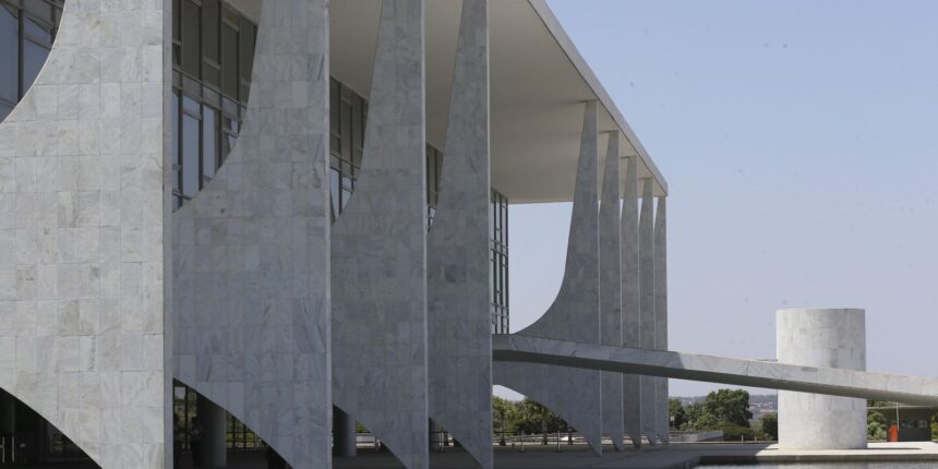 decreto-garante-direito-ao-cuidado-como-trabalho-essencial