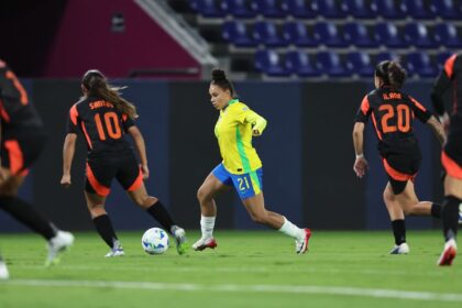 com-10,-brasil-segura-a-colombia-e-avanca-em-1o-na-copa-america