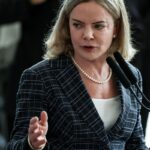 gleisi-diz-que-sancao-dos-eua-a-moraes-tem-repudio-total-do-governo
