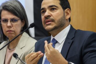 agu-diz-que-sancoes-contra-moraes-sao-arbitrarias-e-injustificaveis