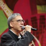 arnaldo-antunes-canta-e-recita-leminski-na-abertura-da-flip,-em-paraty