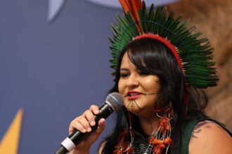 vozes-indigenas-ganham-projecao-na-festa-literaria-de-paraty