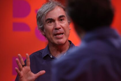 bruno-paes-manso-analisa-origem-e-futuro-das-milicias-no-dr-com-demori