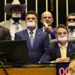 oposicao-ocupa-plenarios-por-anistia-a-8/1-e-impeachment-de-moraes