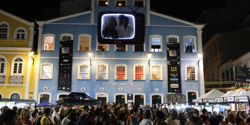 flipelo-e-o-carnaval-das-letras-no-pelourinho,-diz-curador