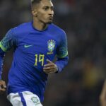 raphinha-e-vinicius-junior-sao-indicados-ao-premio-bola-de-ouro
