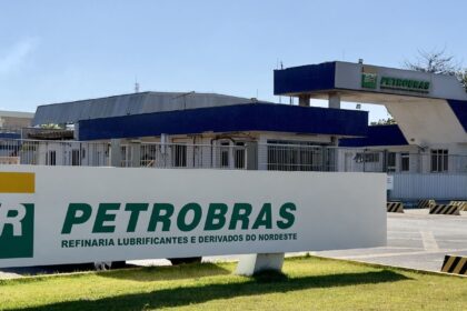 petrobras-tem-lucro-liquido-de-r$-26-bilhoes-no-segundo-trimestre