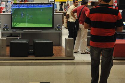 vendas-no-comercio-recuam-0,1%-em-junho,-3o-mes-seguido-de-queda