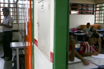 justica-libera-contratacao-de-pms-para-escolas-civico-militares-em-sp