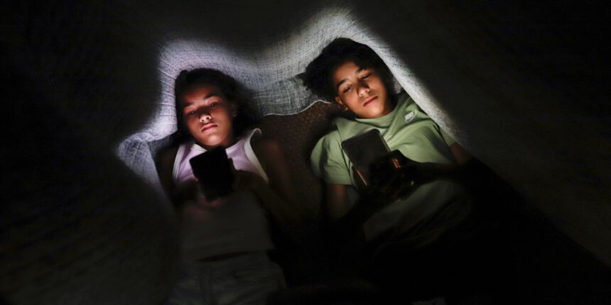 veja-as-dicas-para-proteger-criancas-e-adolescentes-nas-redes-sociais