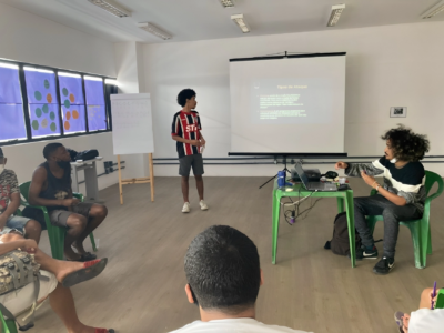 coletivos-brasileiros-‘hackeiam’-exclusao-e-difundem-seguranca-digital