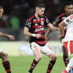 nacional-acompanha-duelo-final-entre-inter-e-fla-pela-libertadores