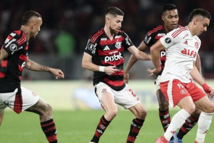 nacional-acompanha-duelo-final-entre-inter-e-fla-pela-libertadores