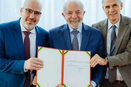 lula-assina-nomeacao-de-andre-basbaum-para-a-presidencia-da-ebc 