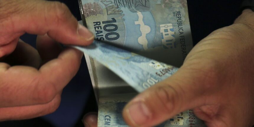 governo-comeca-a-transferir-emprestimos-antigos-para-app-do-consignado