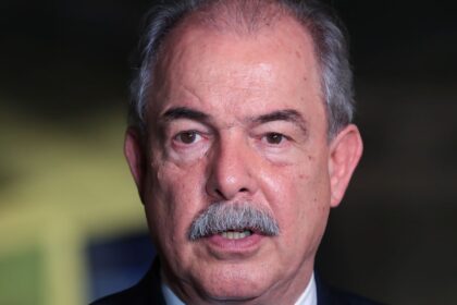 tarifaco:-bndes-vai-“entrar-forte”-no-apoio-a-empresas,-diz-mercadante
