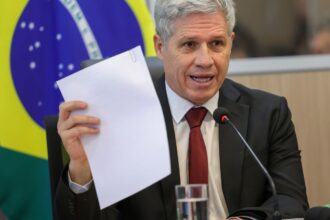 governo-pode-prorrogar-brasil-soberano,-diz-teixeira 