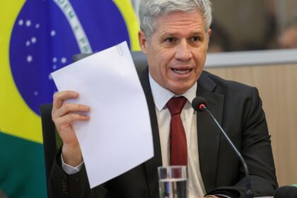 governo-pode-prorrogar-brasil-soberano,-diz-teixeira 
