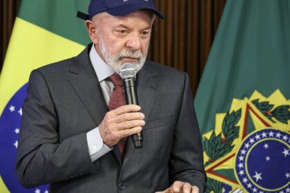 lula-defende-regulacao-de-big-techs durante-reuniao-ministerial