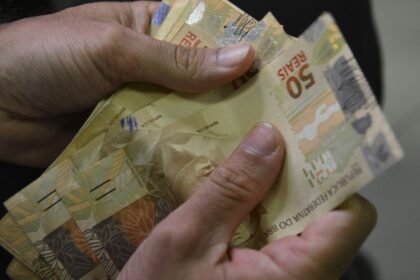proposta-do-orcamento-de-2026-preve-salario-minimo-de-r$-1.631