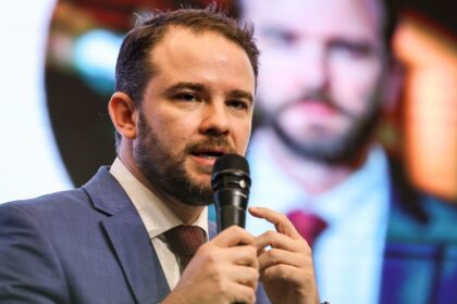 projeto-propoe-corte-de-r$-19,6-bi-em-beneficios-fiscais-em-2026