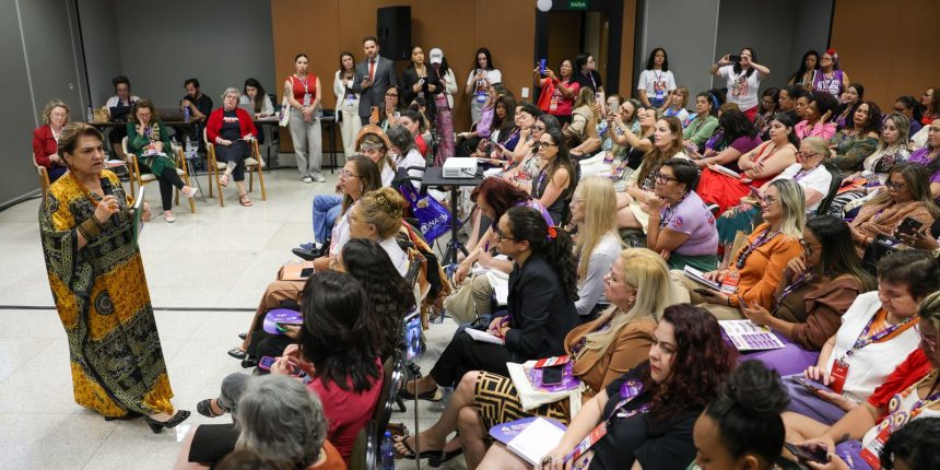 conferencia:-delegadas-pedem-sistema-unico-de-politicas-para-mulheres