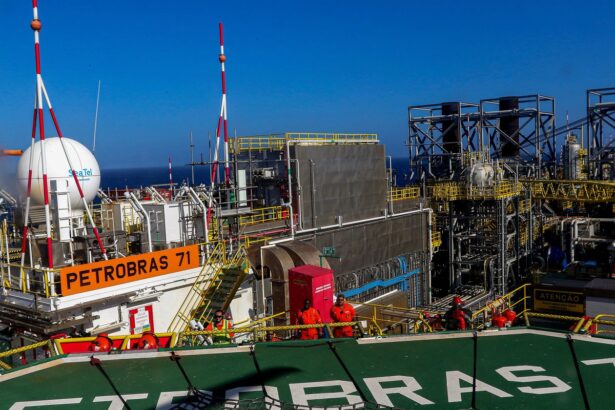 brasil-bate-pela-1a-vez-marca-de-5-milhoes-de-barris-de-petroleo-e-gas