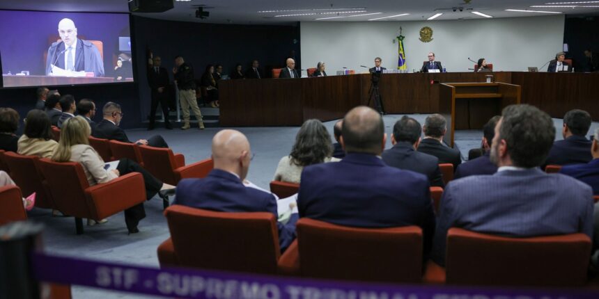 stf:-apenas-um-reu-comparece-ao-1°-dia-de-julgamento-da-trama-golpista