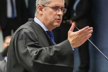 defesa-diz-que-ramagem-“compilava-pensamentos-de-bolsonaro”