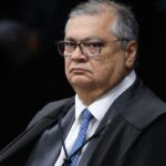 pf-indicia-mulher-que-tentou-agredir-flavio-dino-durante-voo