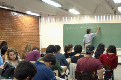 ensino-superior-no-brasil-pode-mais-que-dobrar-salario
