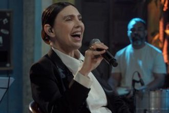 adriana-calcanhotto-canta-lupicinio-rodrigues-no-samba-na-gamboa