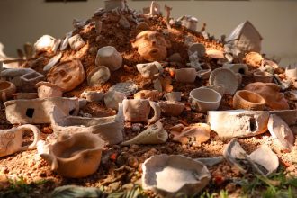 arquitetura-e-modo-de-vida-de-comunidades-africanas-inspiram-artistas